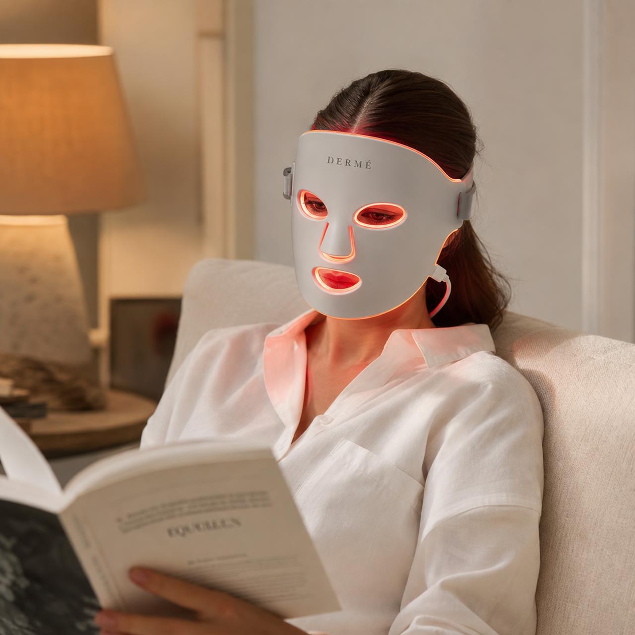 Wireless — wear it while you read or relax.